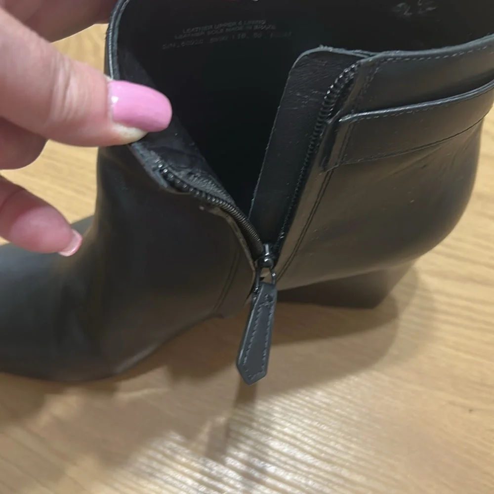 TORY BURCH SOFIA WEDGE HEEL BOOTIE BLACk LEATHER with GOLD LOGO